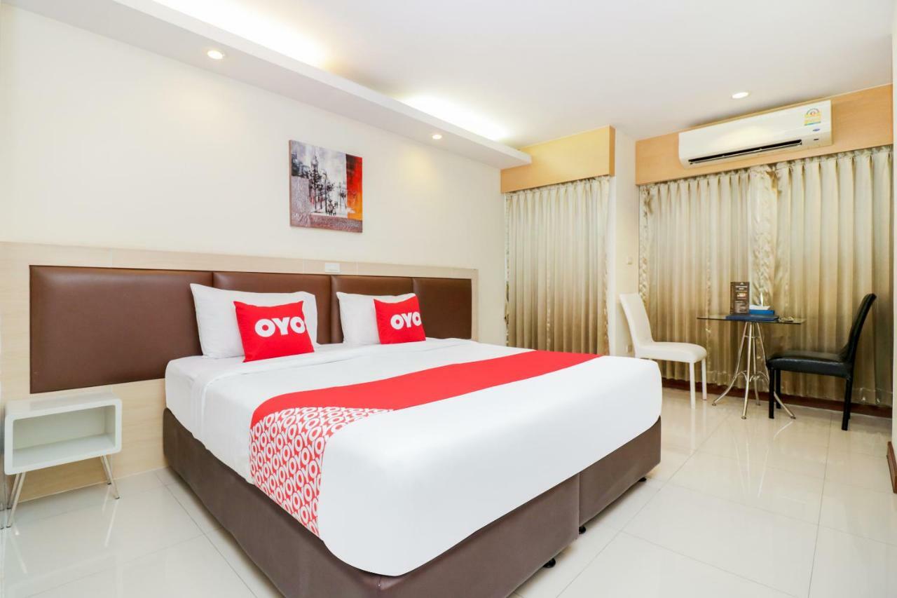 Oyo 234 Tara Grande Hotel & Spa Bangkok Exterior photo