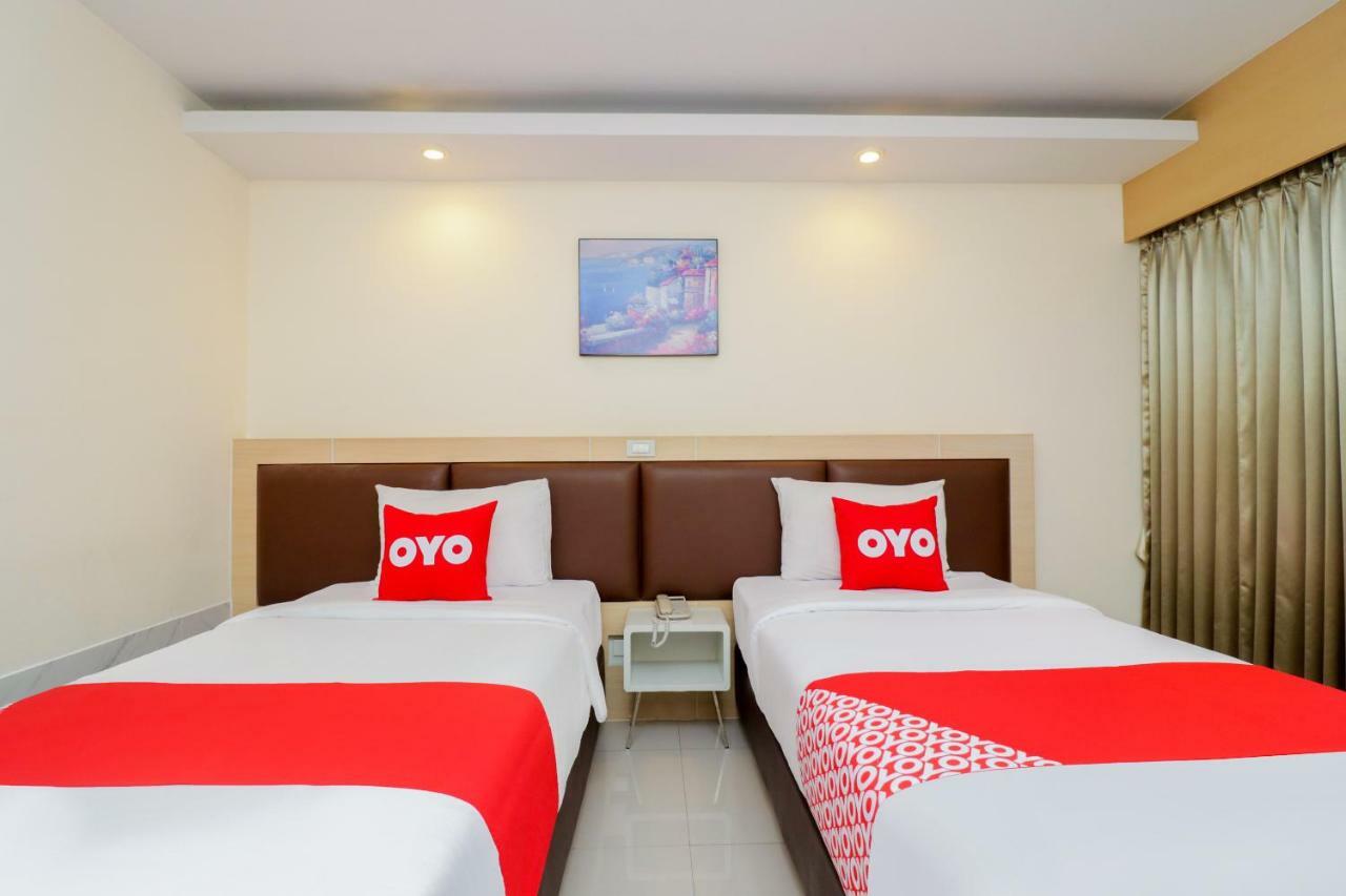 Oyo 234 Tara Grande Hotel & Spa Bangkok Exterior photo
