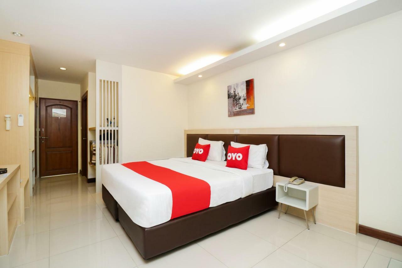 Oyo 234 Tara Grande Hotel & Spa Bangkok Exterior photo