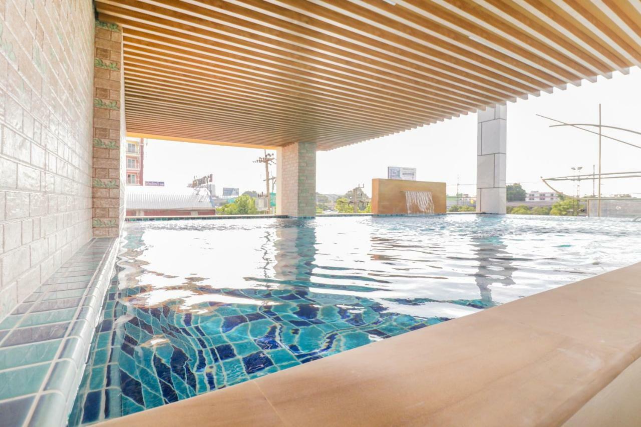 Oyo 234 Tara Grande Hotel & Spa Bangkok Exterior photo