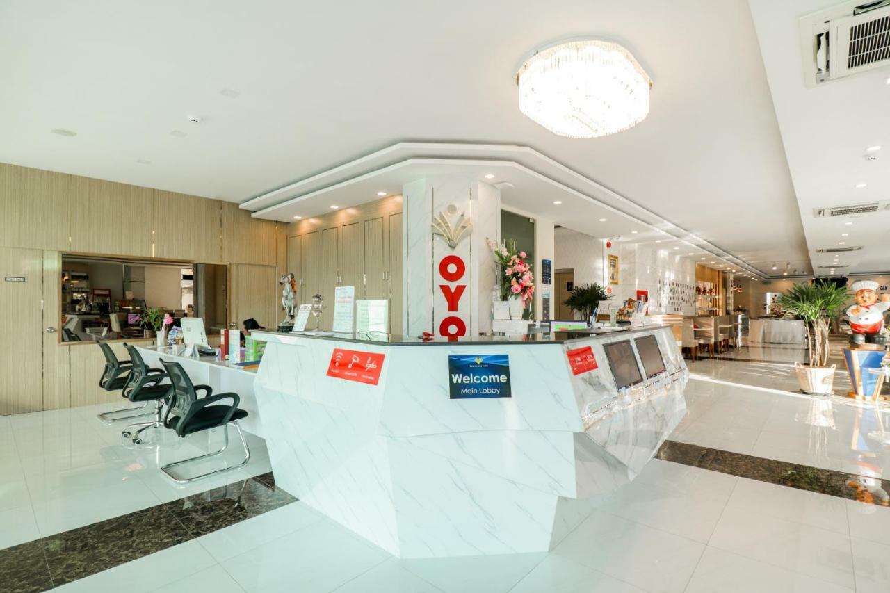 Oyo 234 Tara Grande Hotel & Spa Bangkok Exterior photo